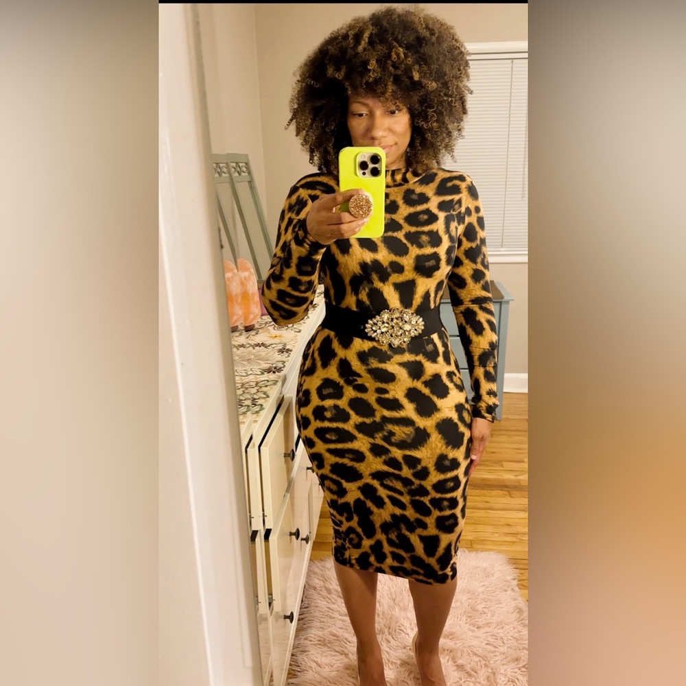 Cheetah print midi dress Size M